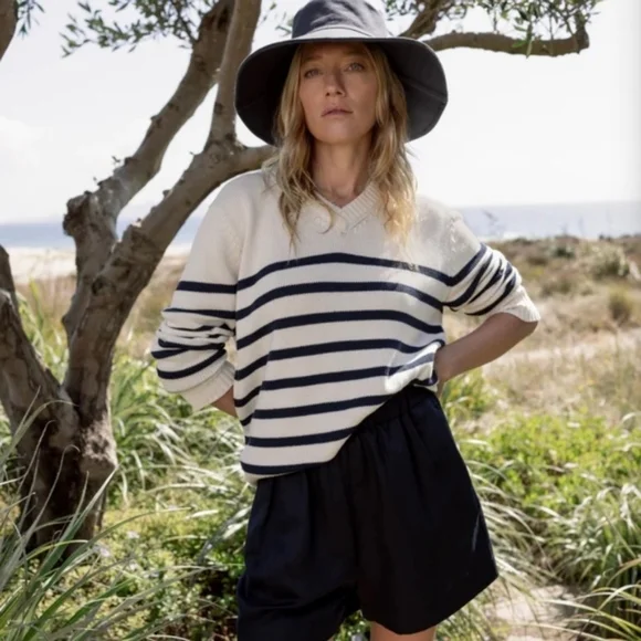 NWOT Jenni Kayne Cotton Kate V-Neck Sweater Ivory Navy Stripe XS-S Oversized - Picture 2 of 11